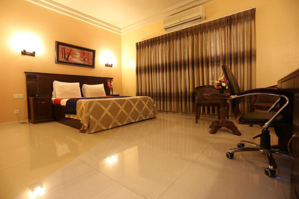 Hotel Eastern House Dhaka Exterior foto